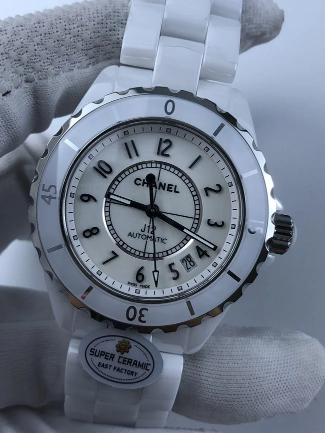 샤넬 화이트 세라믹 인덱스 33mm