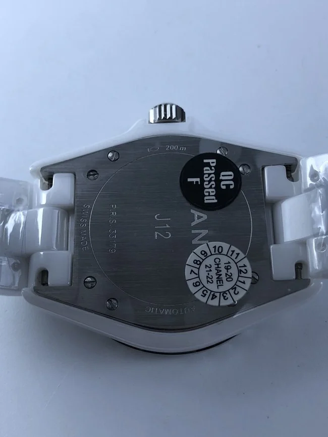 샤넬 화이트 세라믹 인덱스 33mm