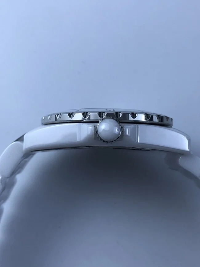 샤넬 화이트 세라믹 인덱스 33mm