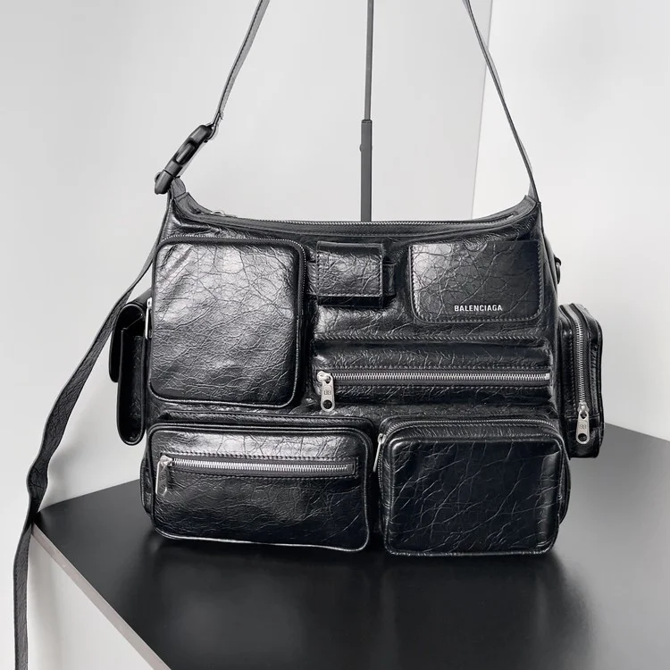 발렌시아가 수퍼비지 피어싱 메신저백 7852972