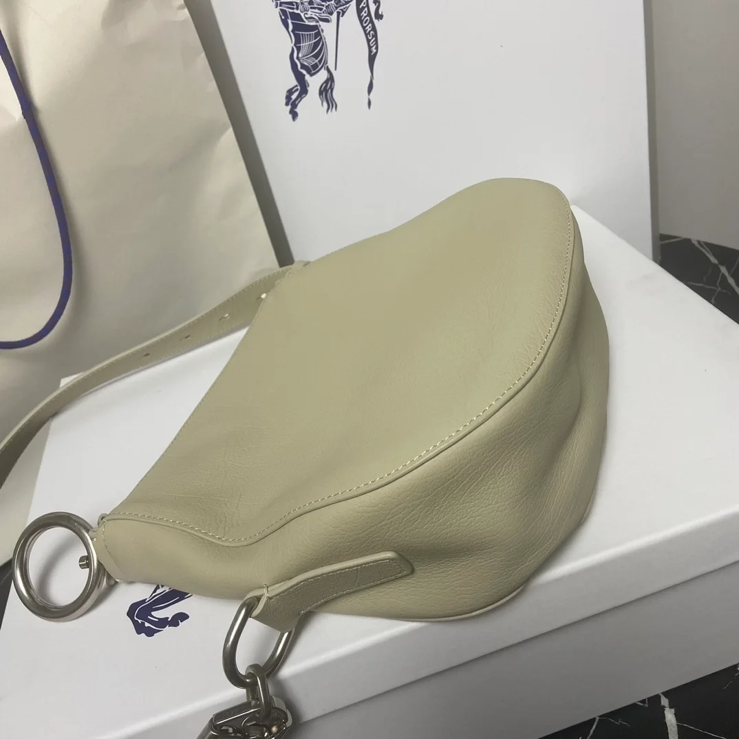 버버리 스몰 나이트백