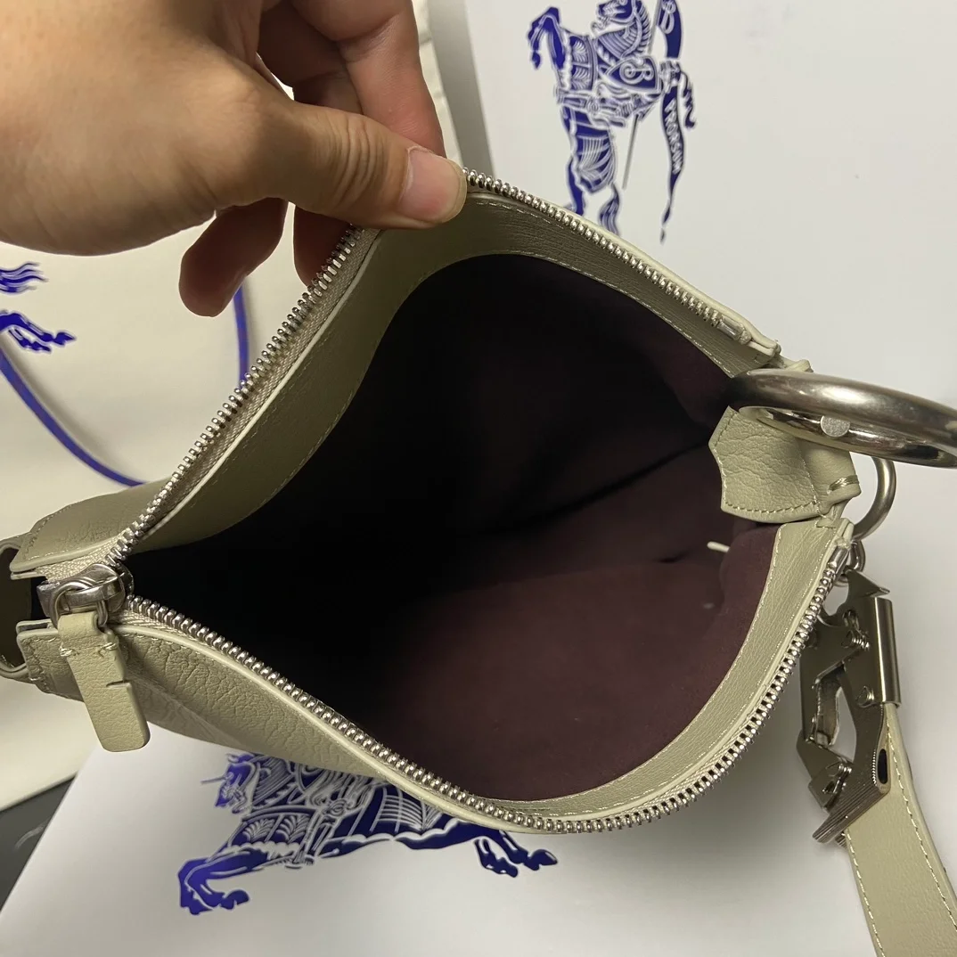 버버리 스몰 나이트백