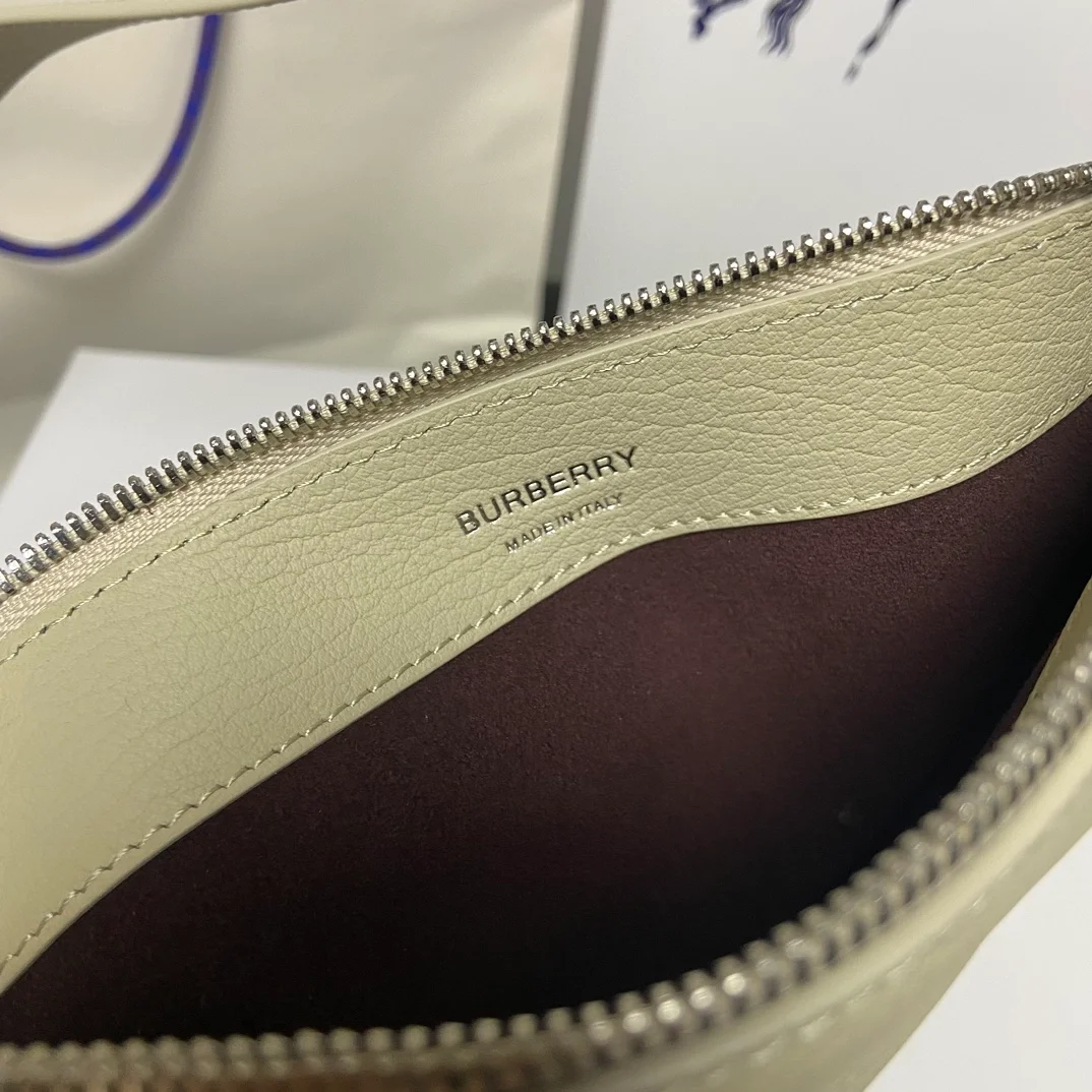 버버리 스몰 나이트백