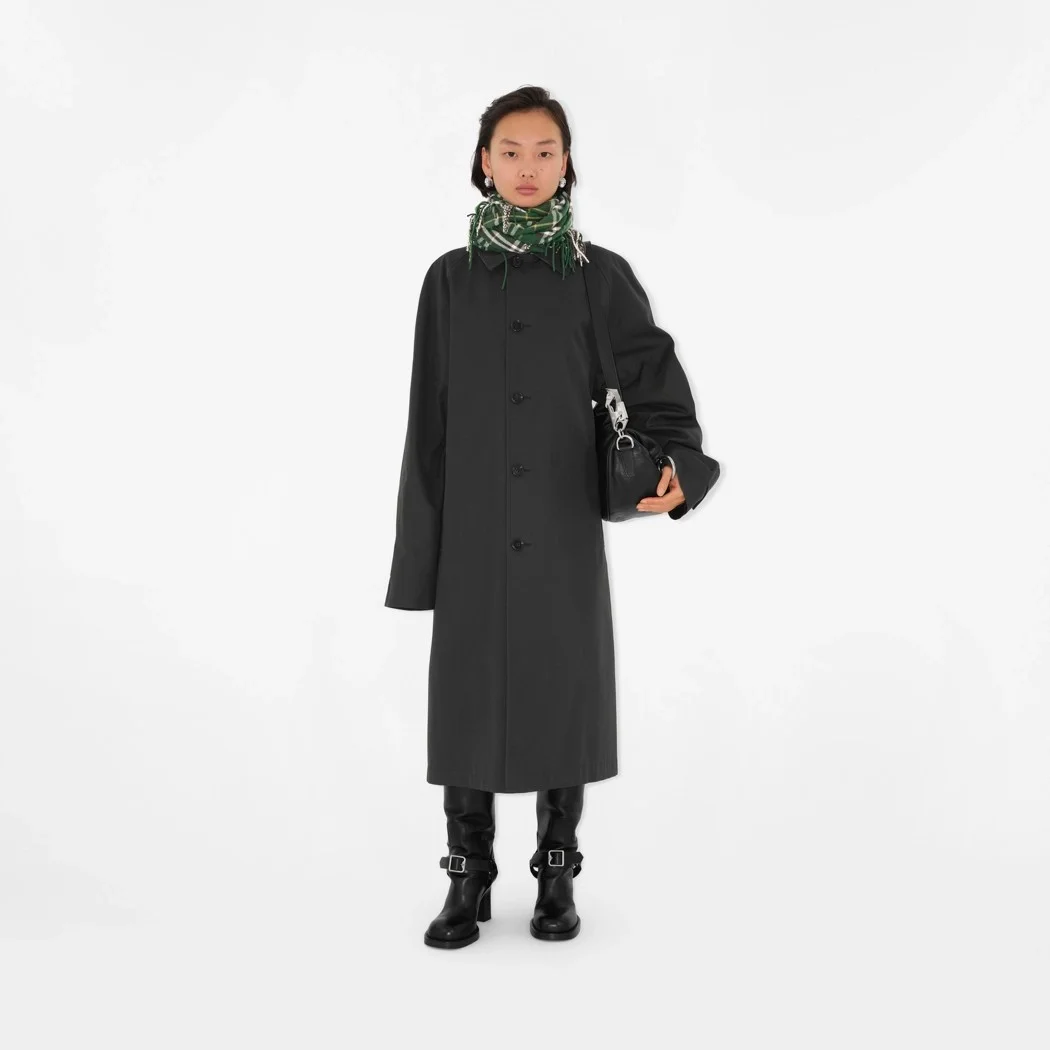 버버리 미디엄 나이트백 실버블랙