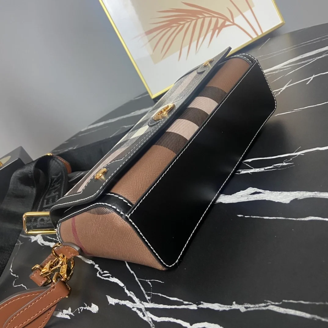 버버리 탑 핸들 노트백