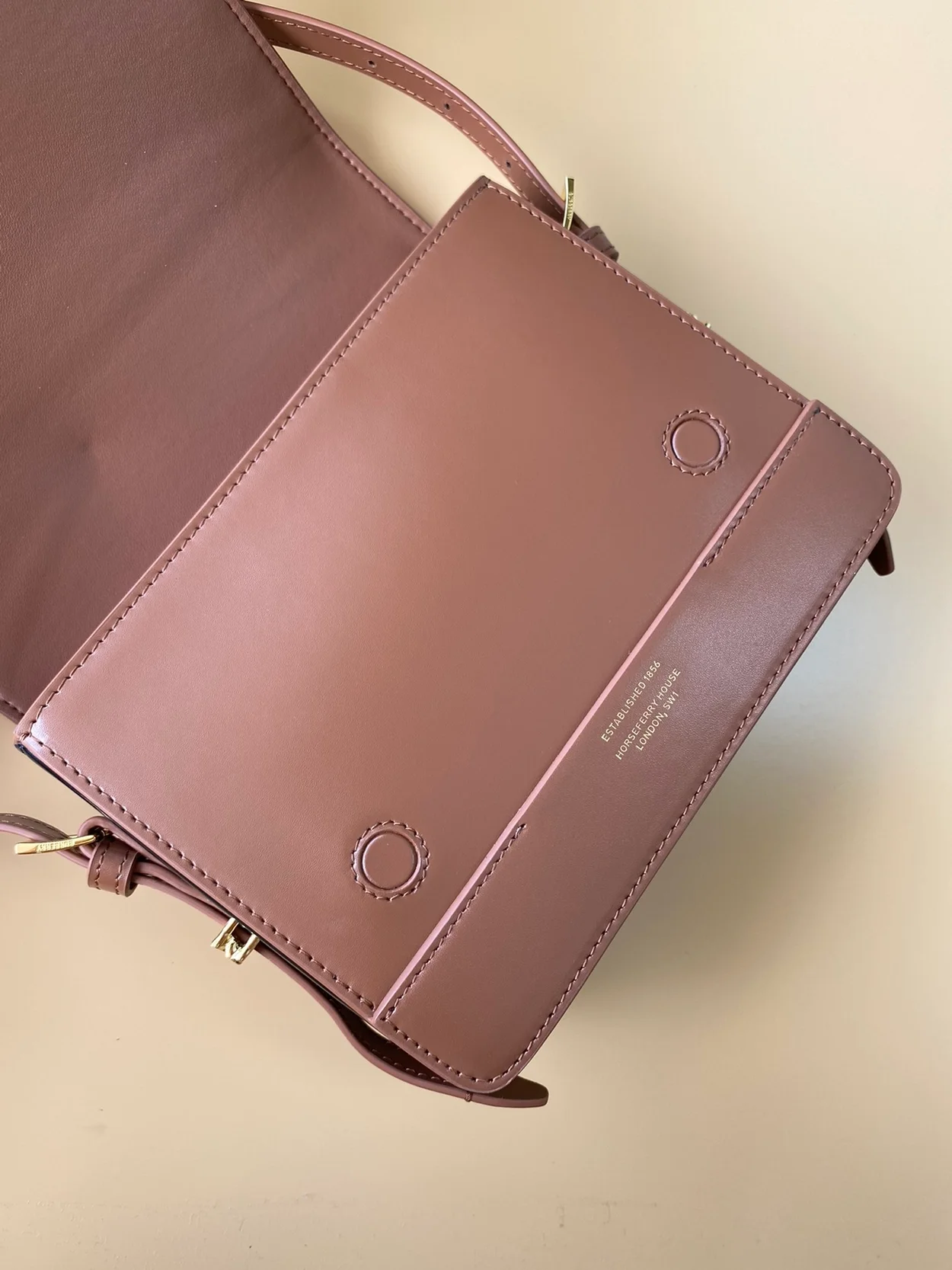 버버리 카멜 그레이스 스몰 크로스백