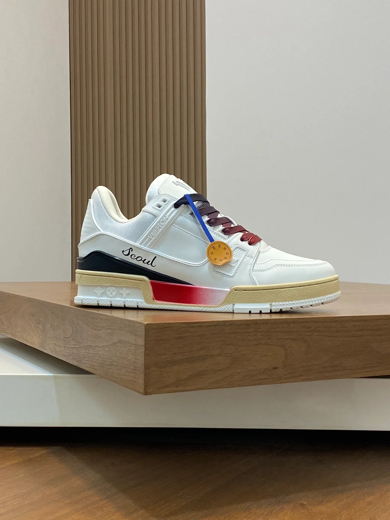 루이비통 LV 트레이너 스니커즈 레드 블루