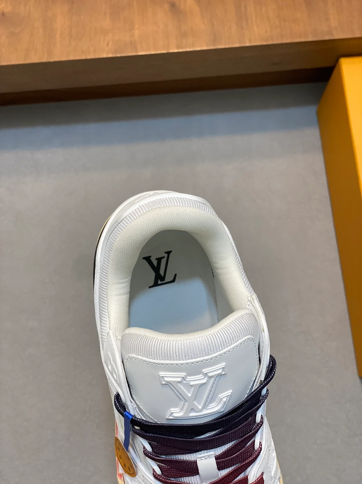 루이비통 LV 트레이너 스니커즈 레드 블루