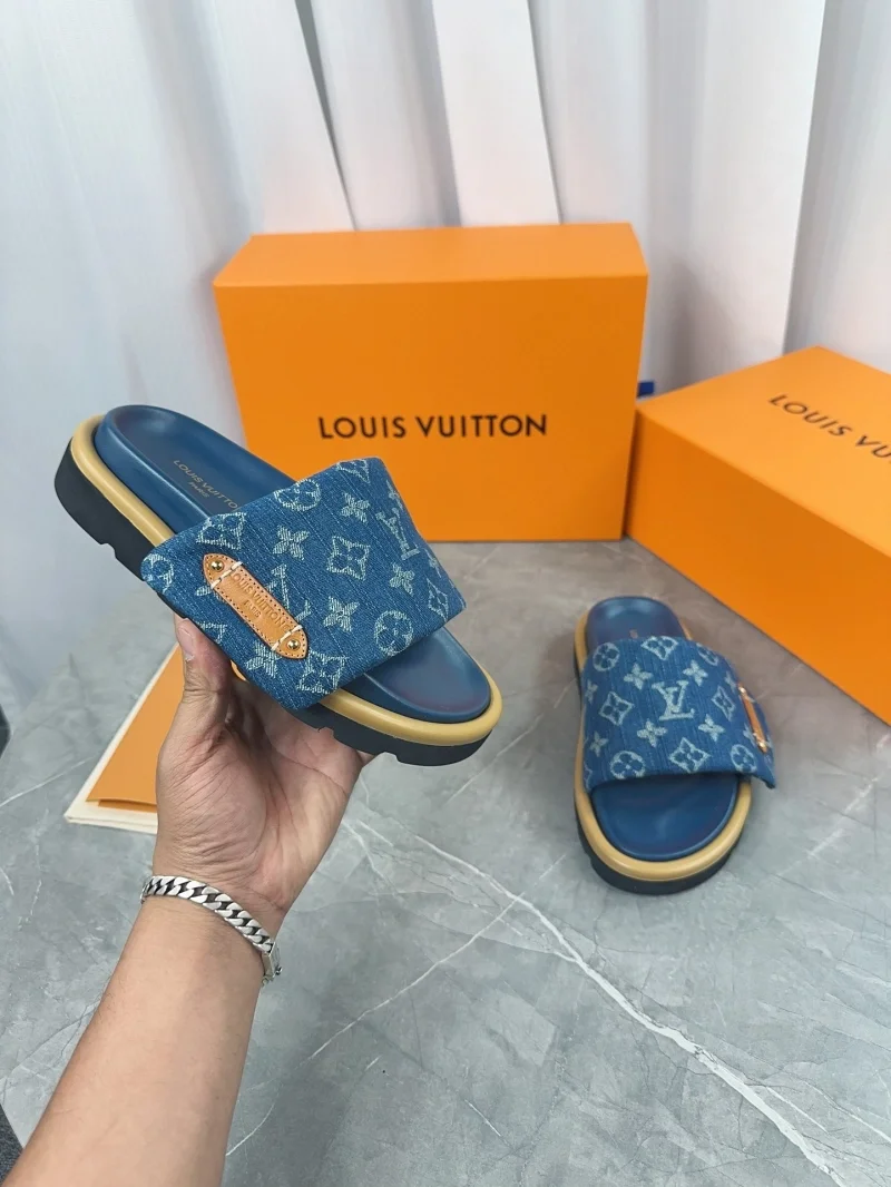 루이비통 풀 필로우 플랫 컴포트 뮬