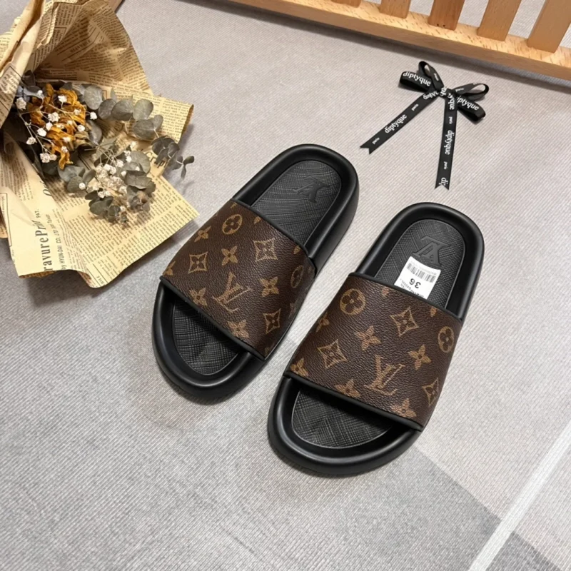 루이비통 워터프론트 뮬