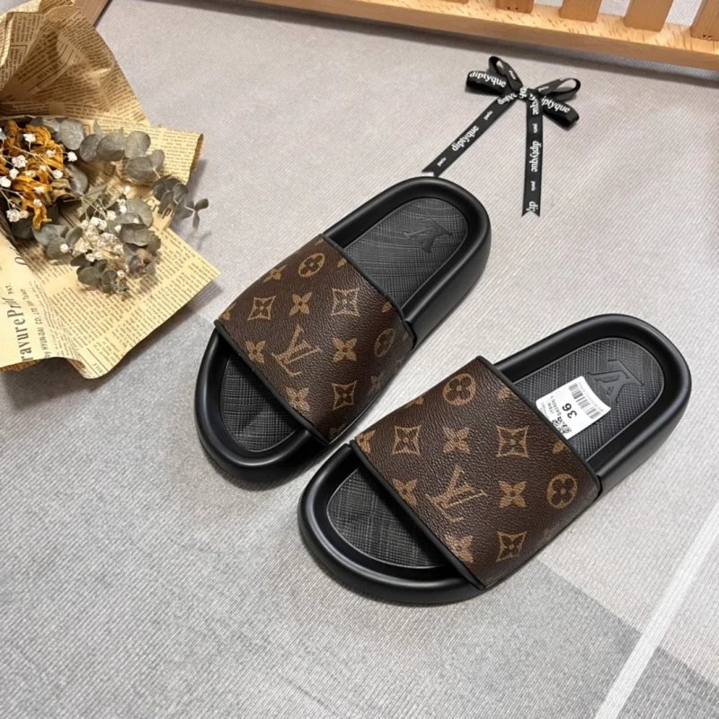 루이비통 워터프론트 뮬