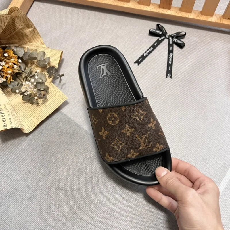 루이비통 워터프론트 뮬