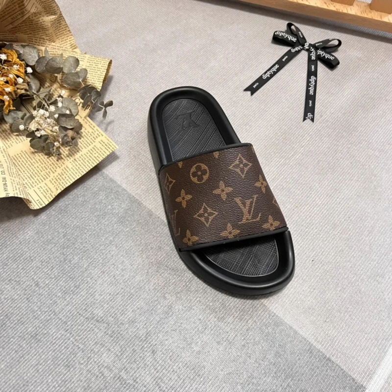 루이비통 워터프론트 뮬