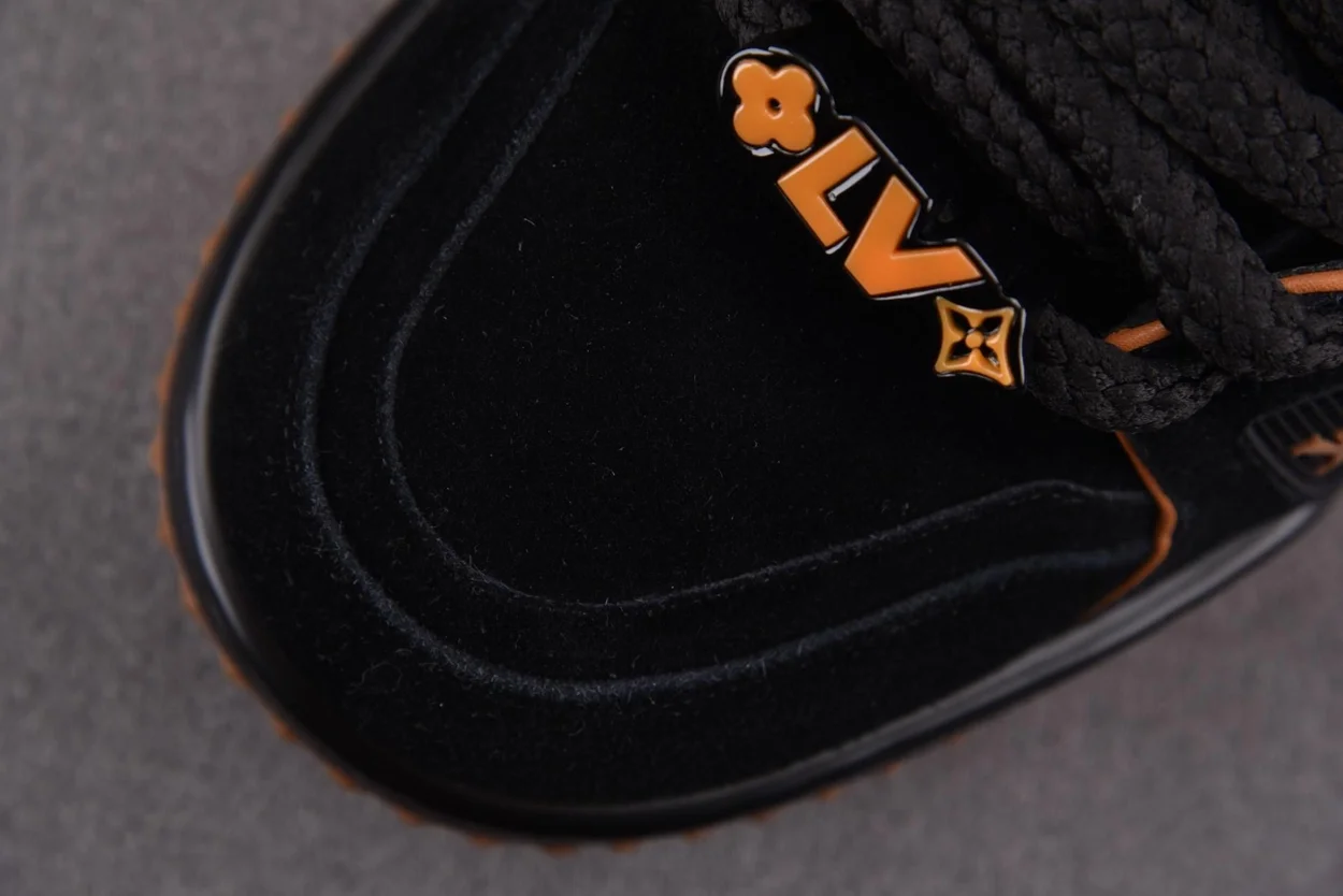 루이비통 LV 트레이너 맥시 스니커즈 블랙