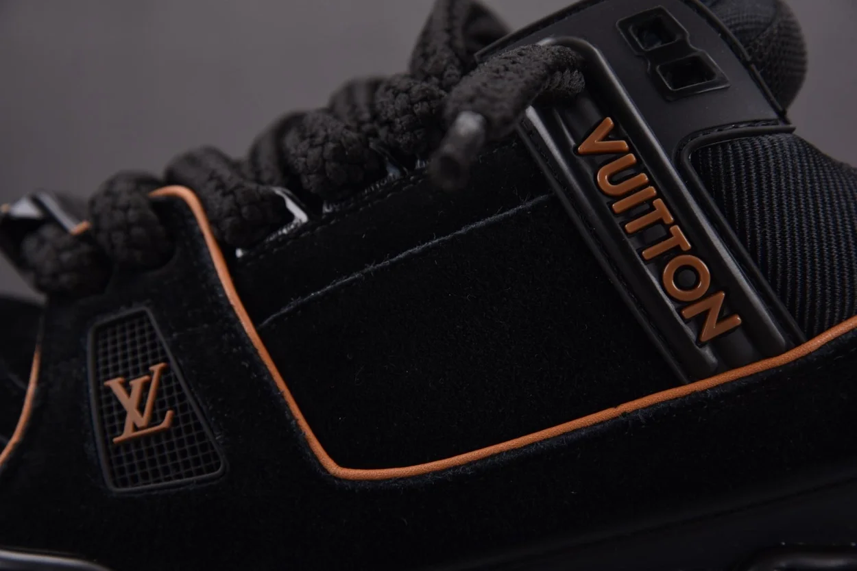 루이비통 LV 트레이너 맥시 스니커즈 블랙