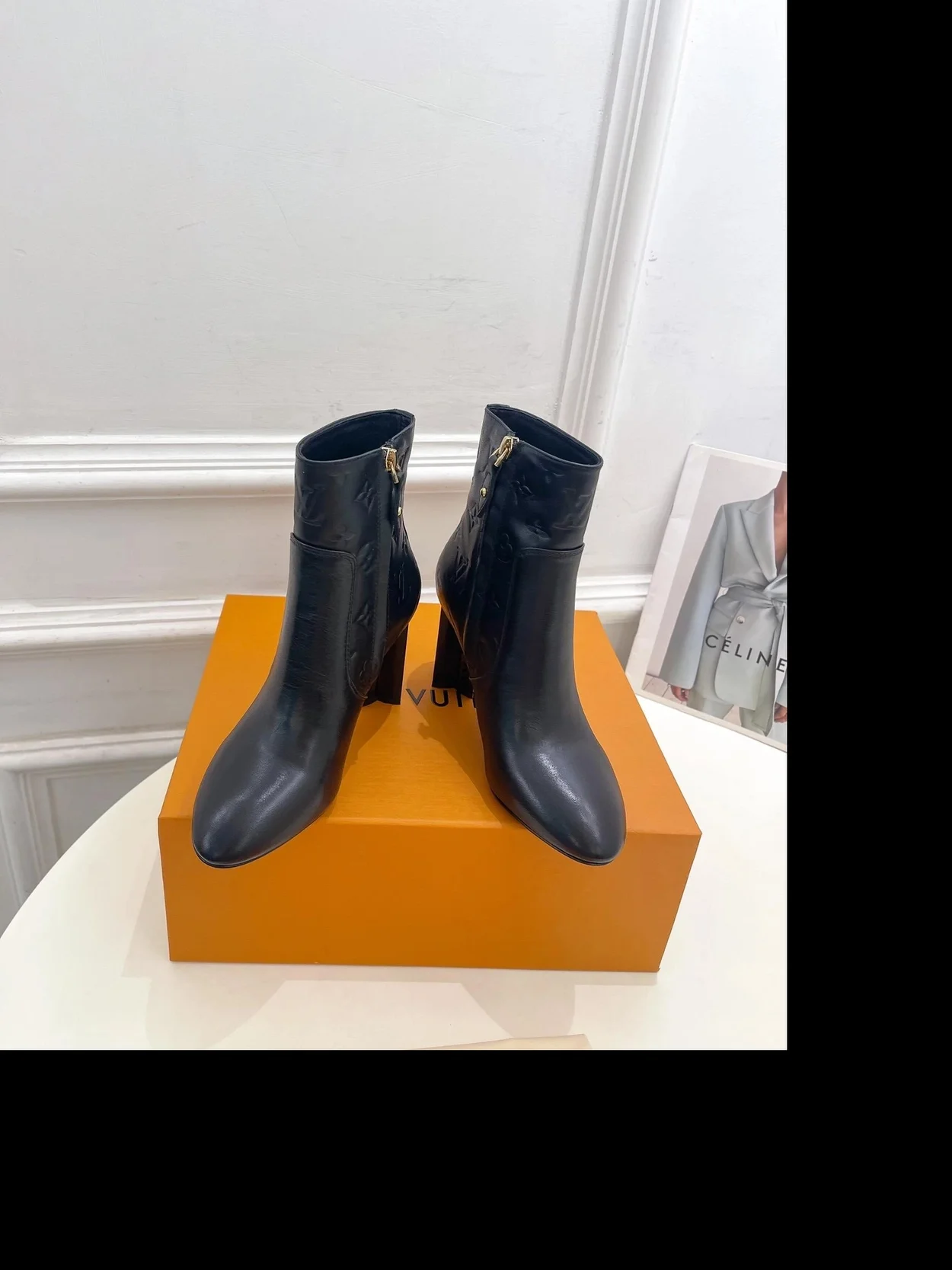 루이비통 실루엣 앵클 부츠 블랙