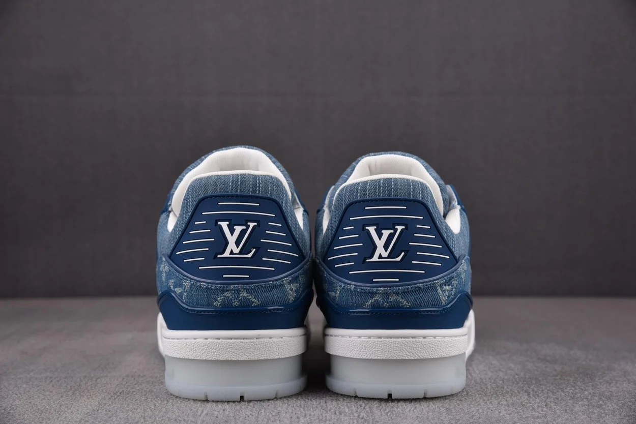 루이비통 LV 트레이너 스니커즈 블루 데님