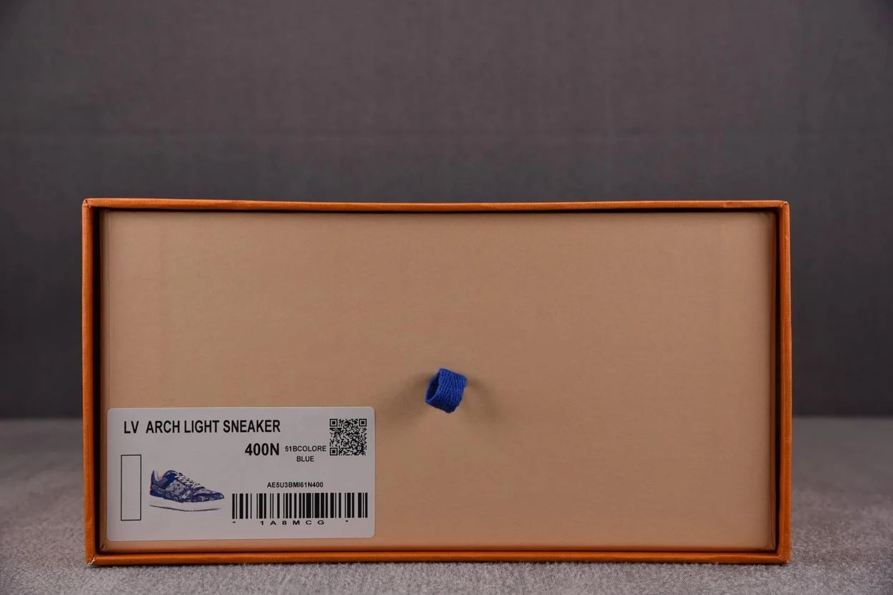 루이비통 LV 트레이너 스니커즈 블루 데님