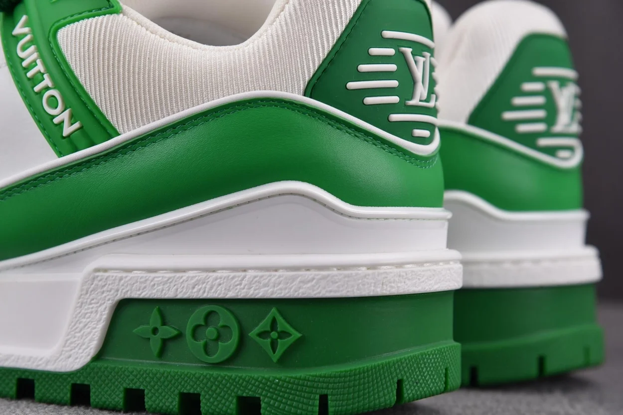 루이비통 LV 트레이너 맥시 스니커즈 그린