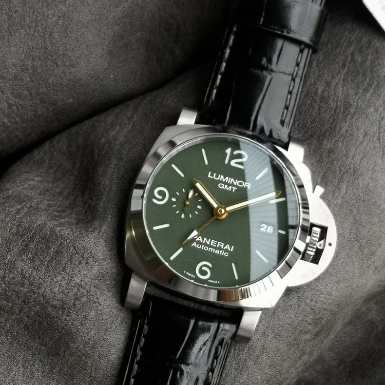 파네라이 루미노르 PAM01056