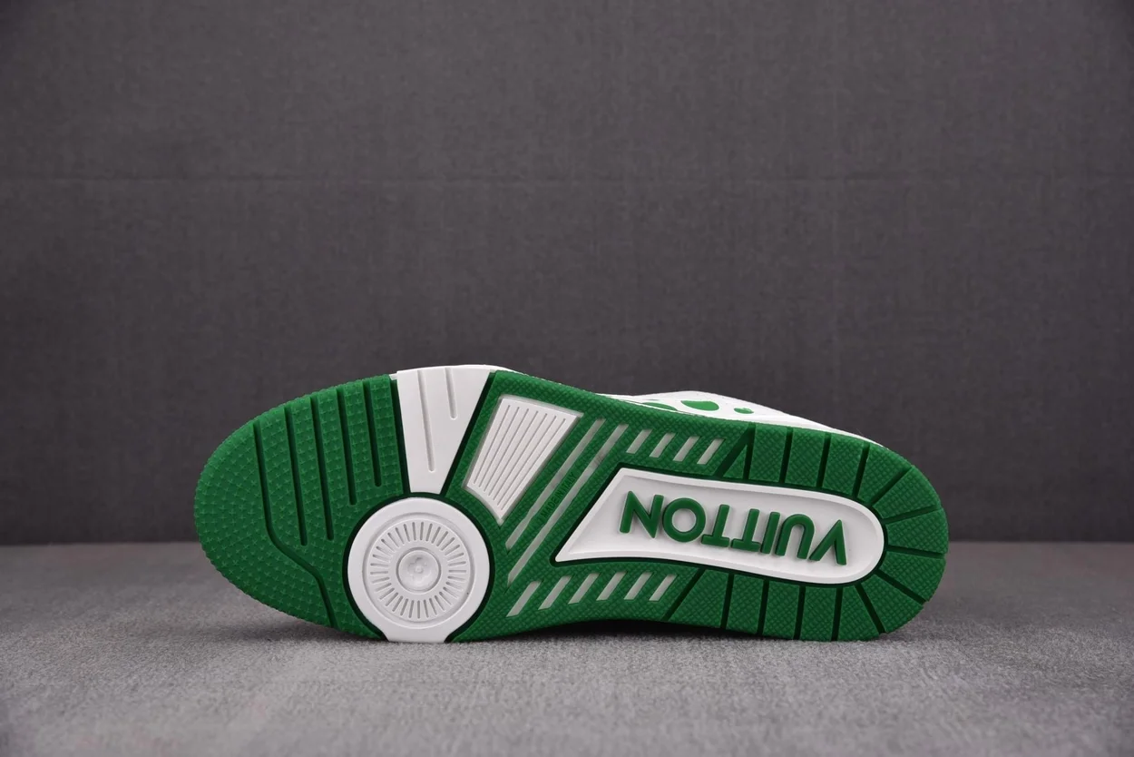 루이비통 x 야요이 쿠사마 LV 트레이너 스니커즈 그린