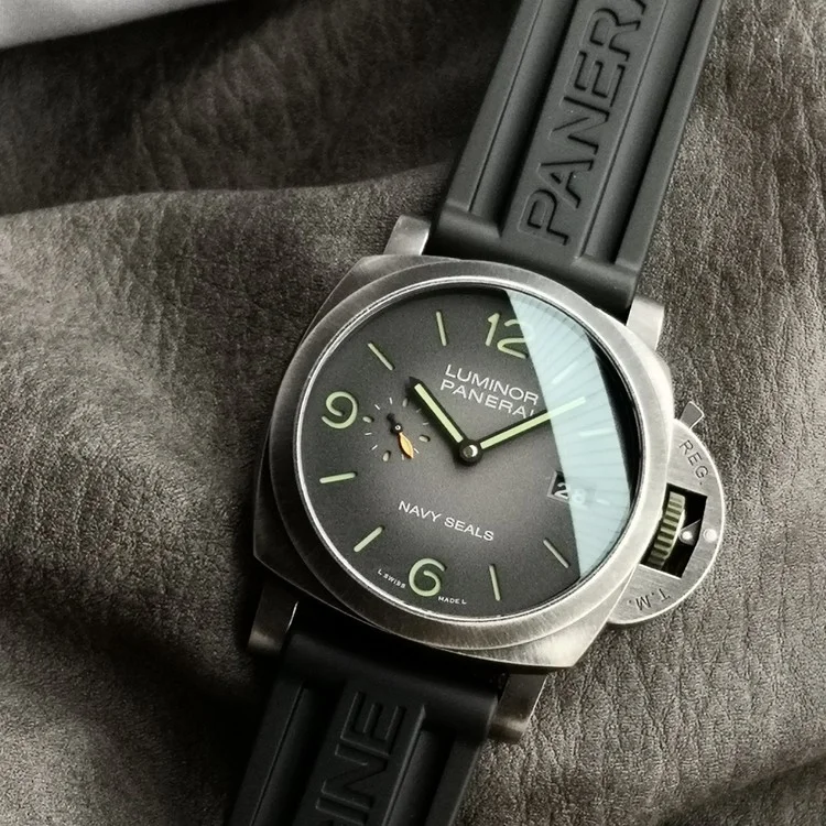 파네라이 루미노르 PAM01412