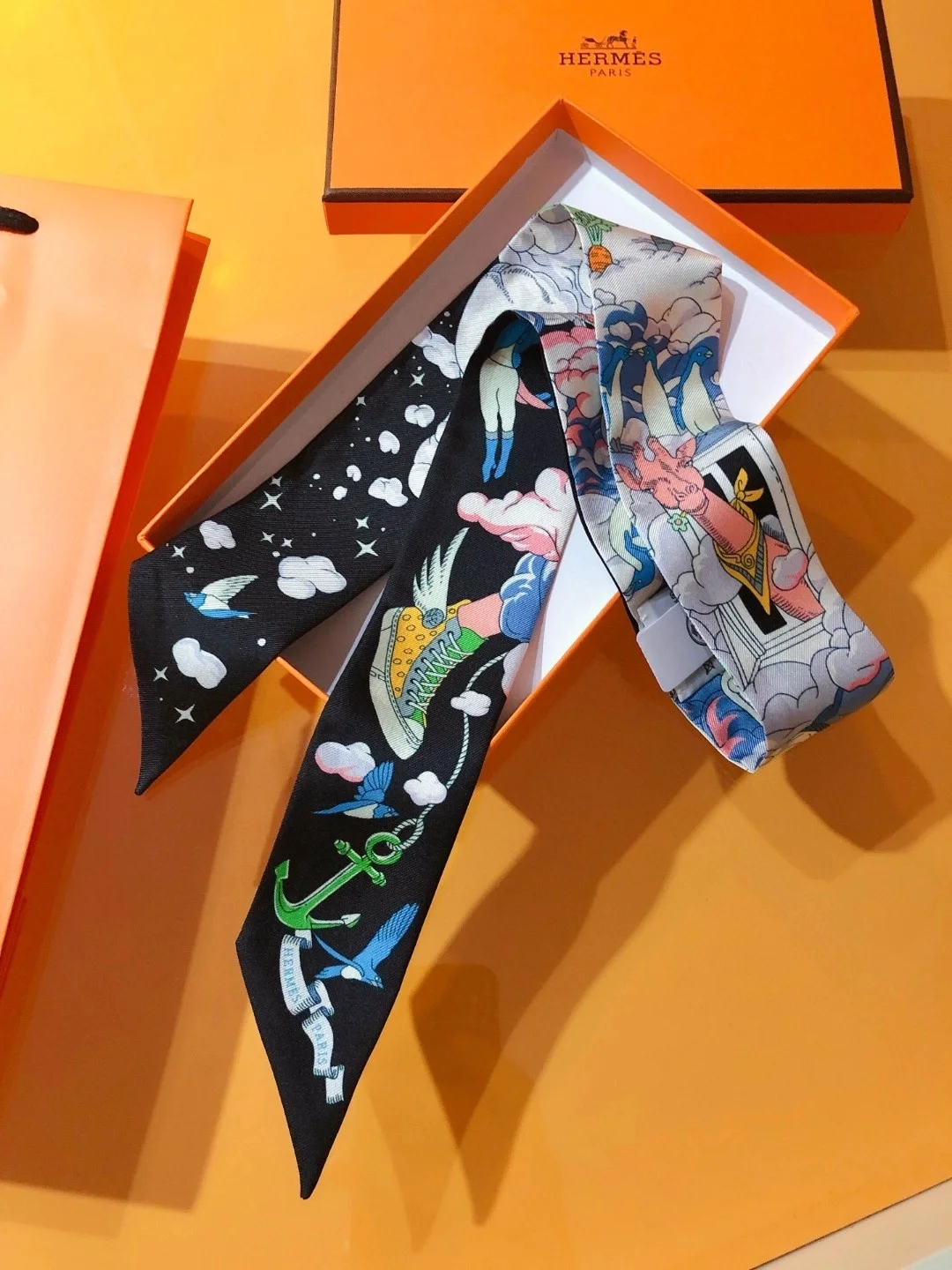 에르메스 Sur Mon Nuage 트윌리 블랙