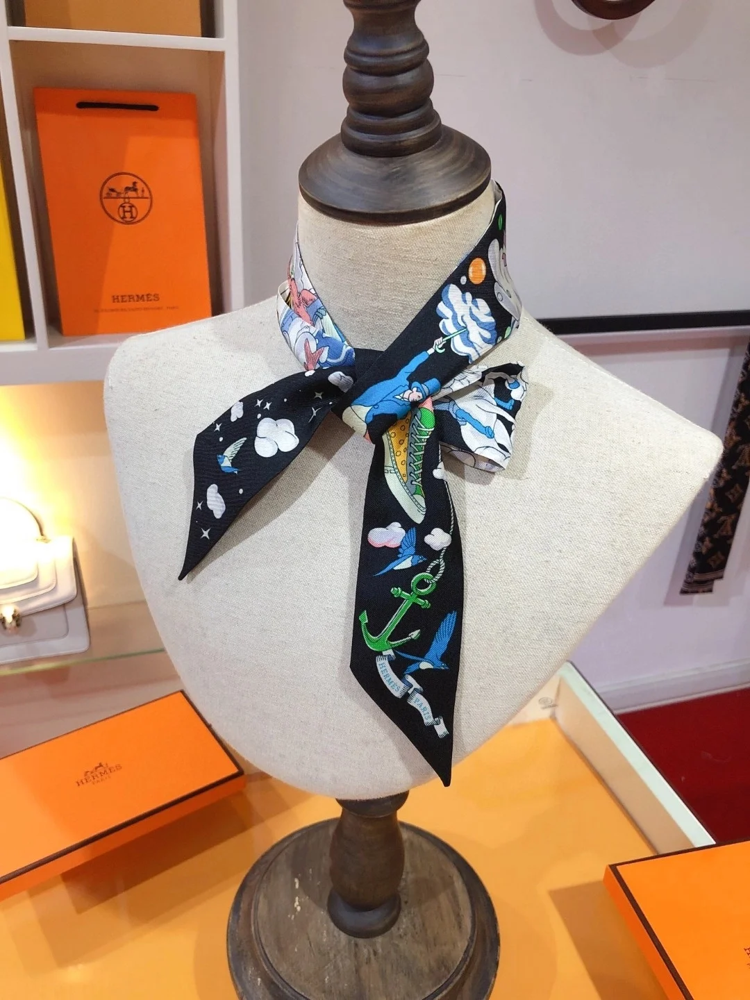 에르메스 Sur Mon Nuage 트윌리 블랙