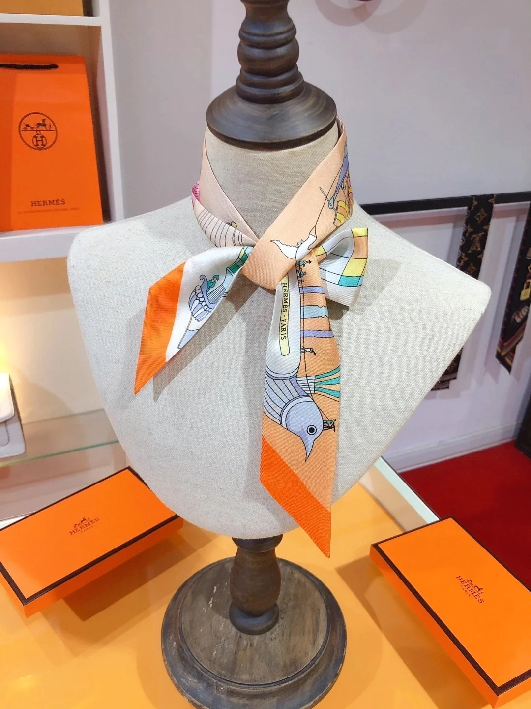 에르메스 Les Folies du Ciel 트윌리 오렌지