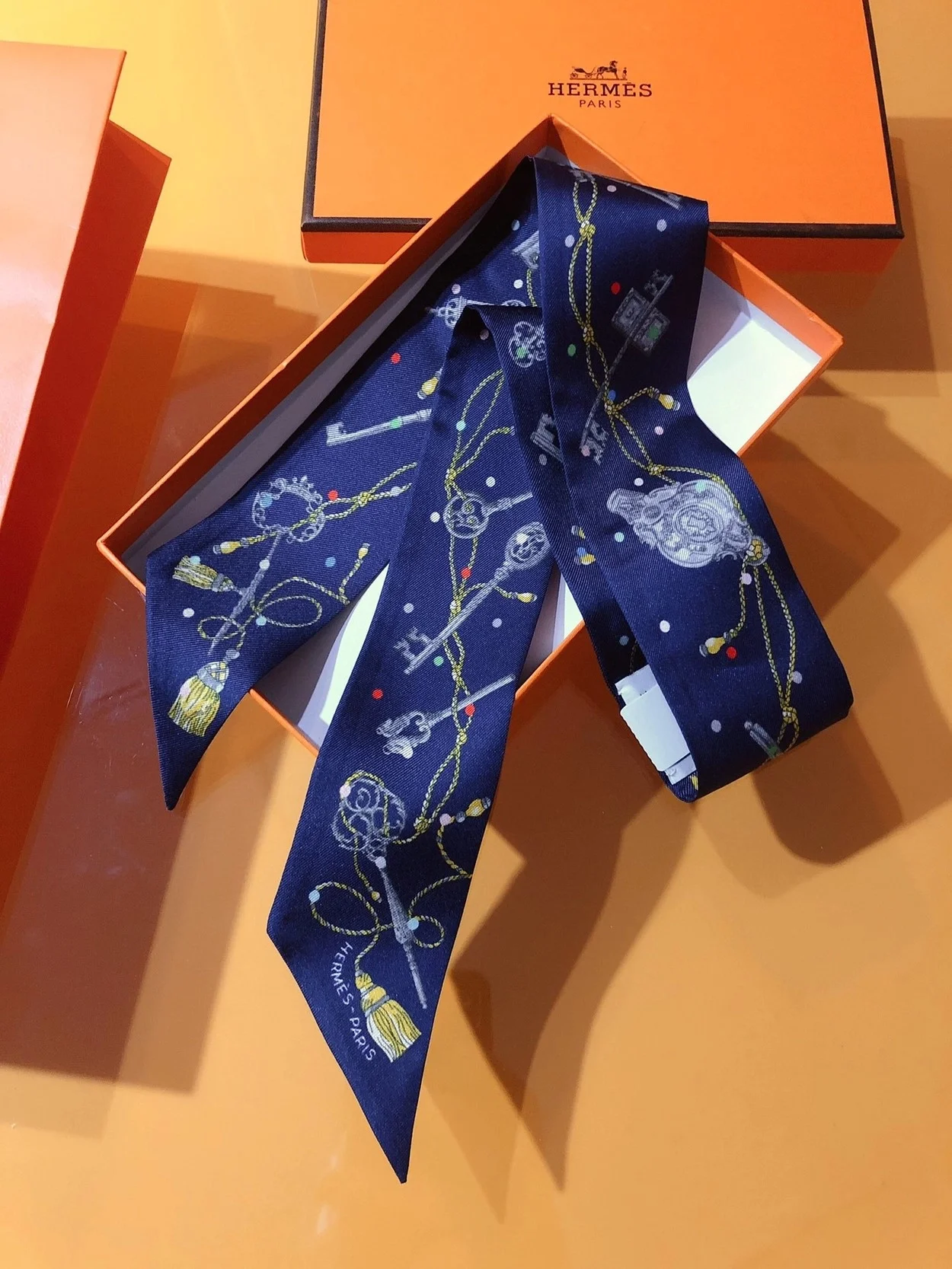 에르메스 Les Cles a Pois 트윌리 블루