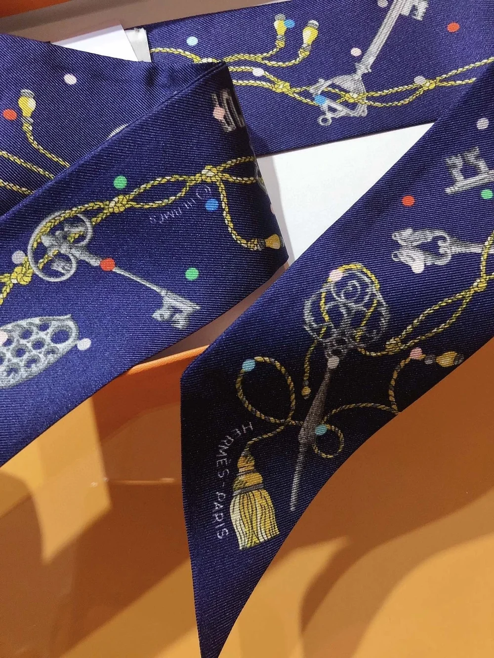 에르메스 Les Cles a Pois 트윌리 블루