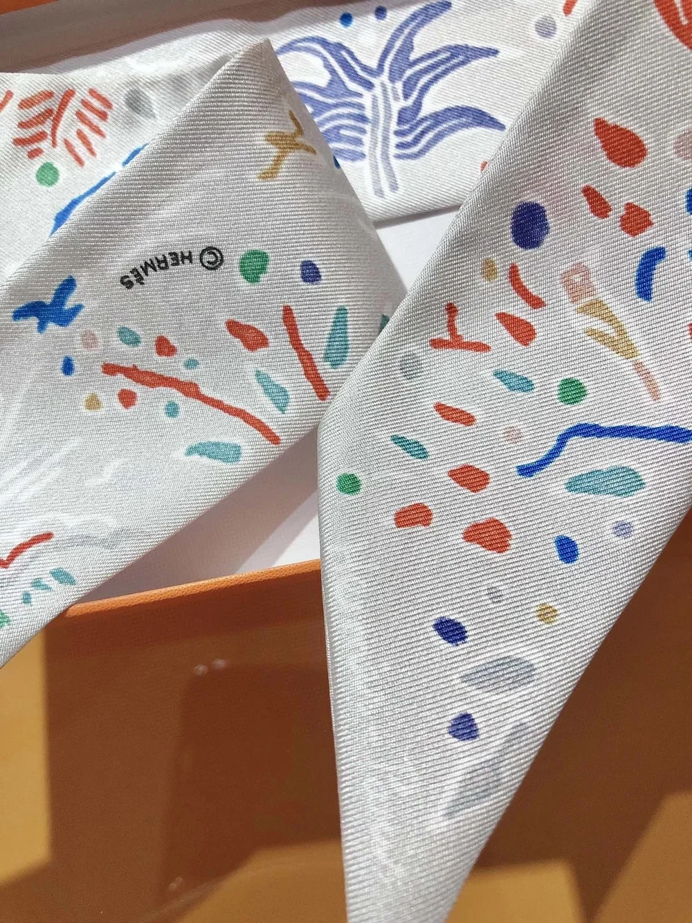 에르메스 Isola Di Primavera 트윌리 그레이