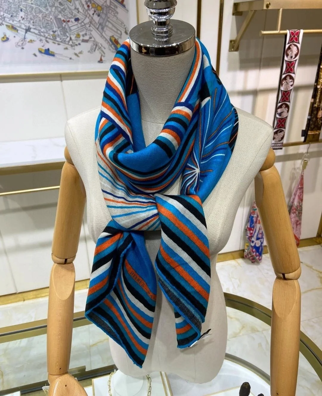 에르메스 Flores Del Este 140 블루 끌레어 스카프