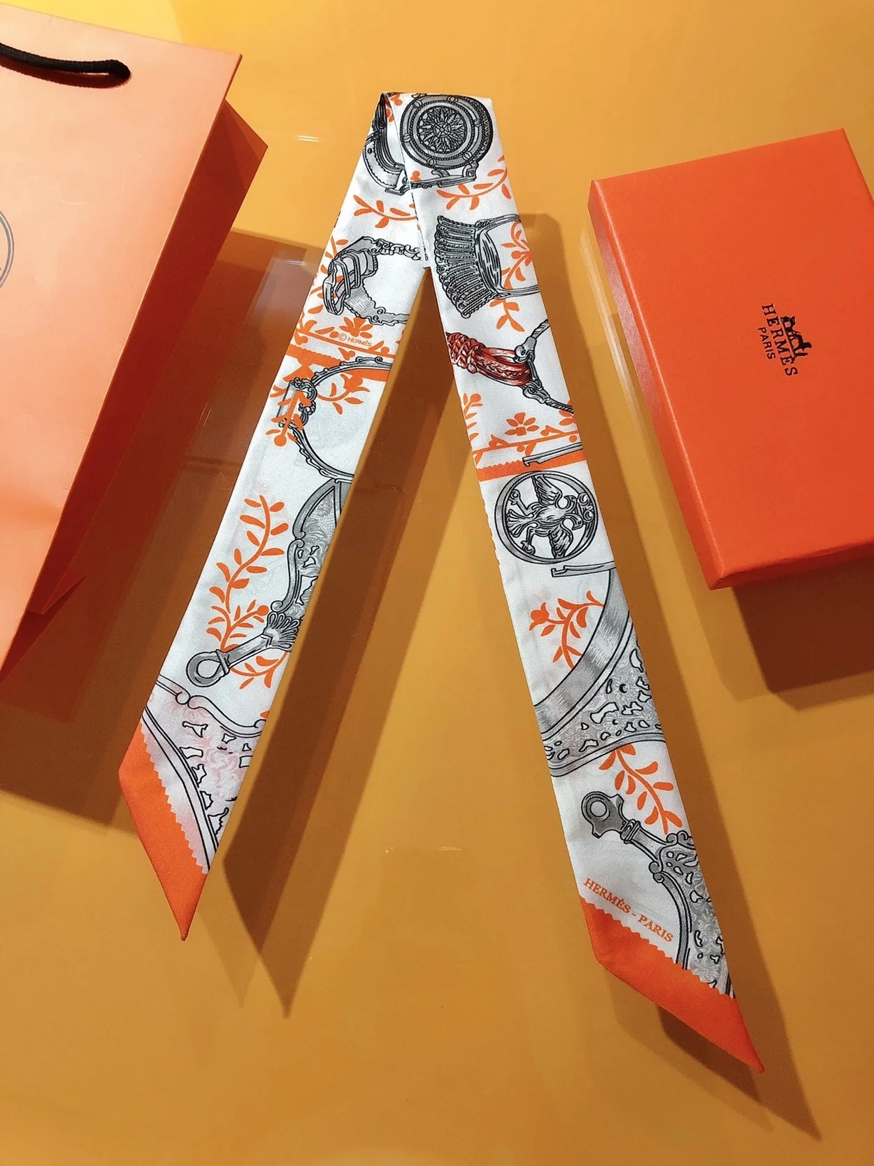 에르메스 Etriers Remix 트윌리 크림