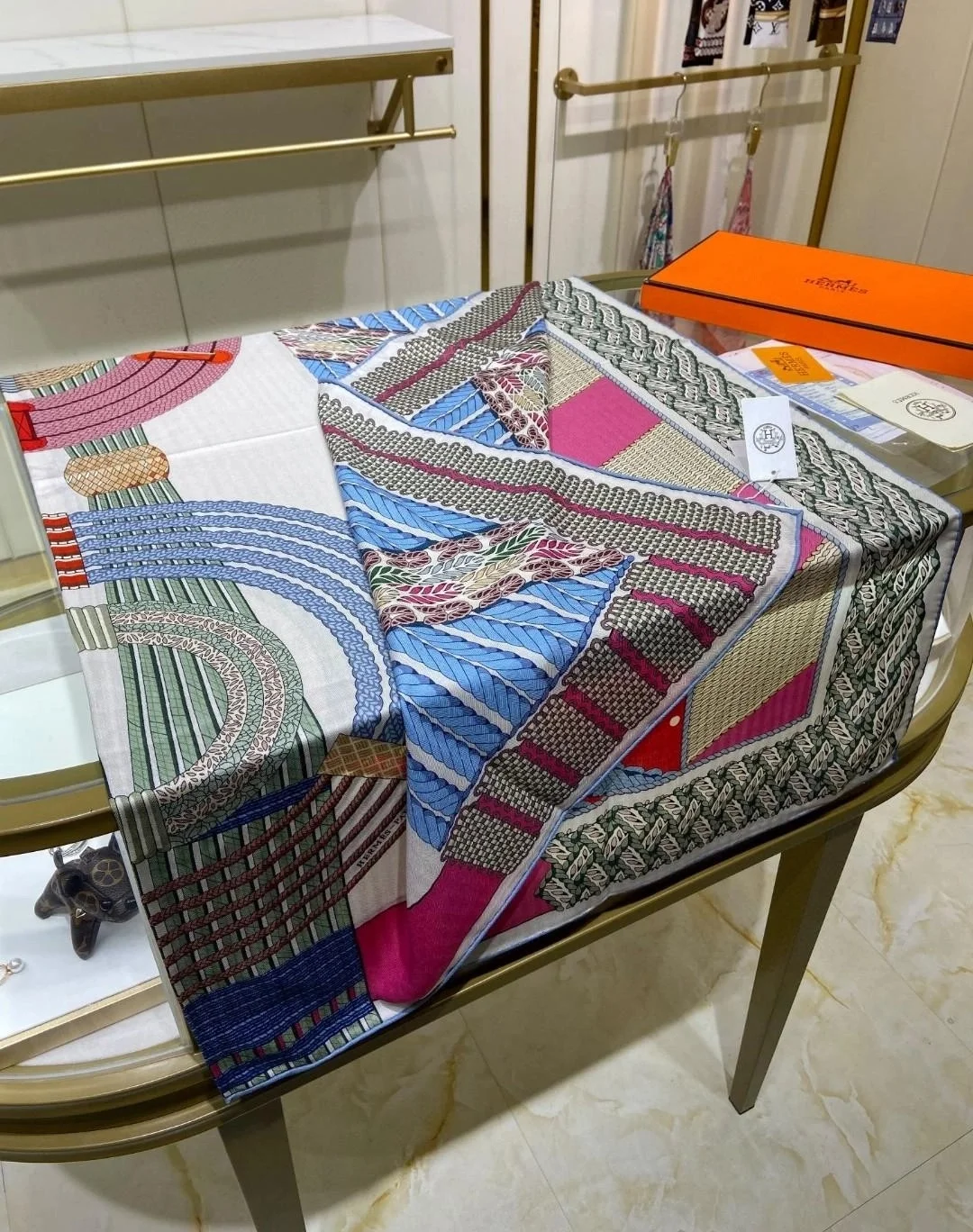 에르메스 Dressage Tressage 140 그레이 숄 스카프