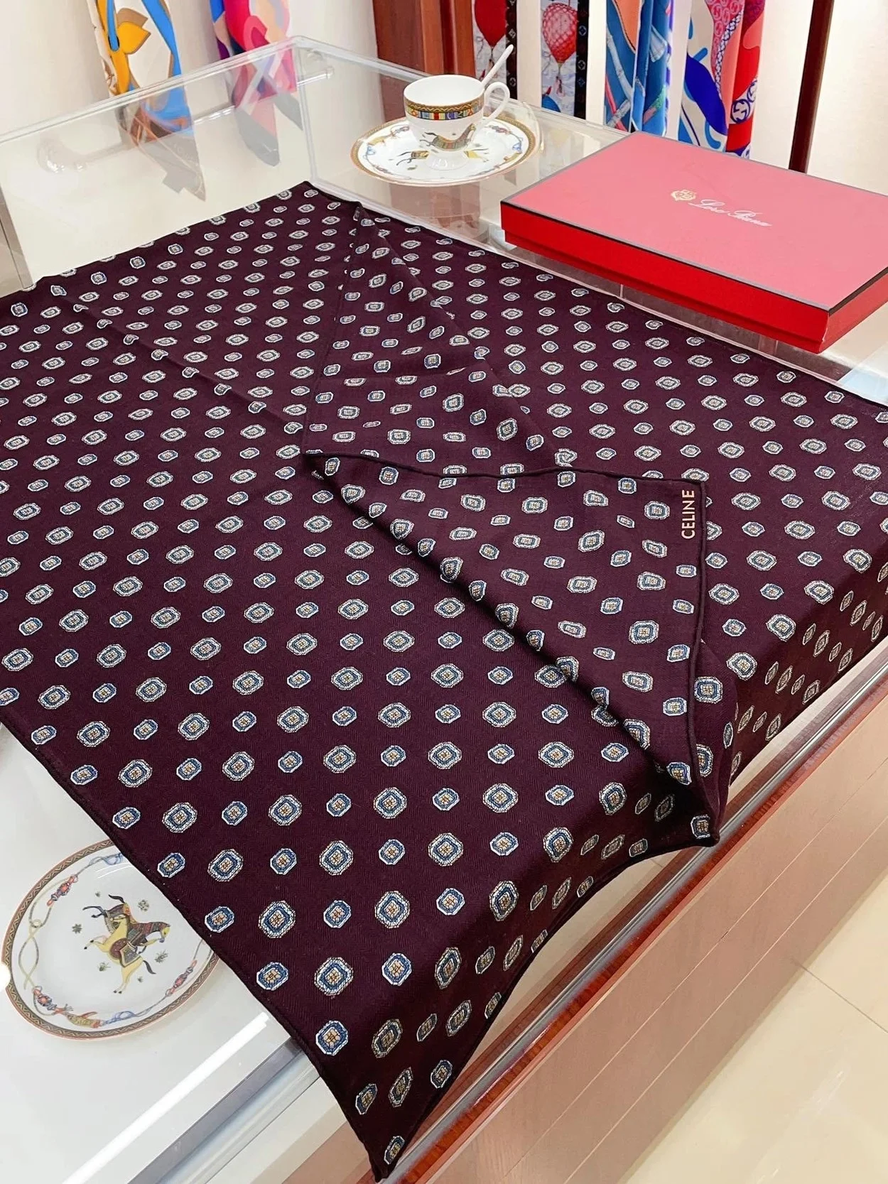 셀린느 비스코토 프린트 캐시미어 모슬린 보르도 스톨 스카프