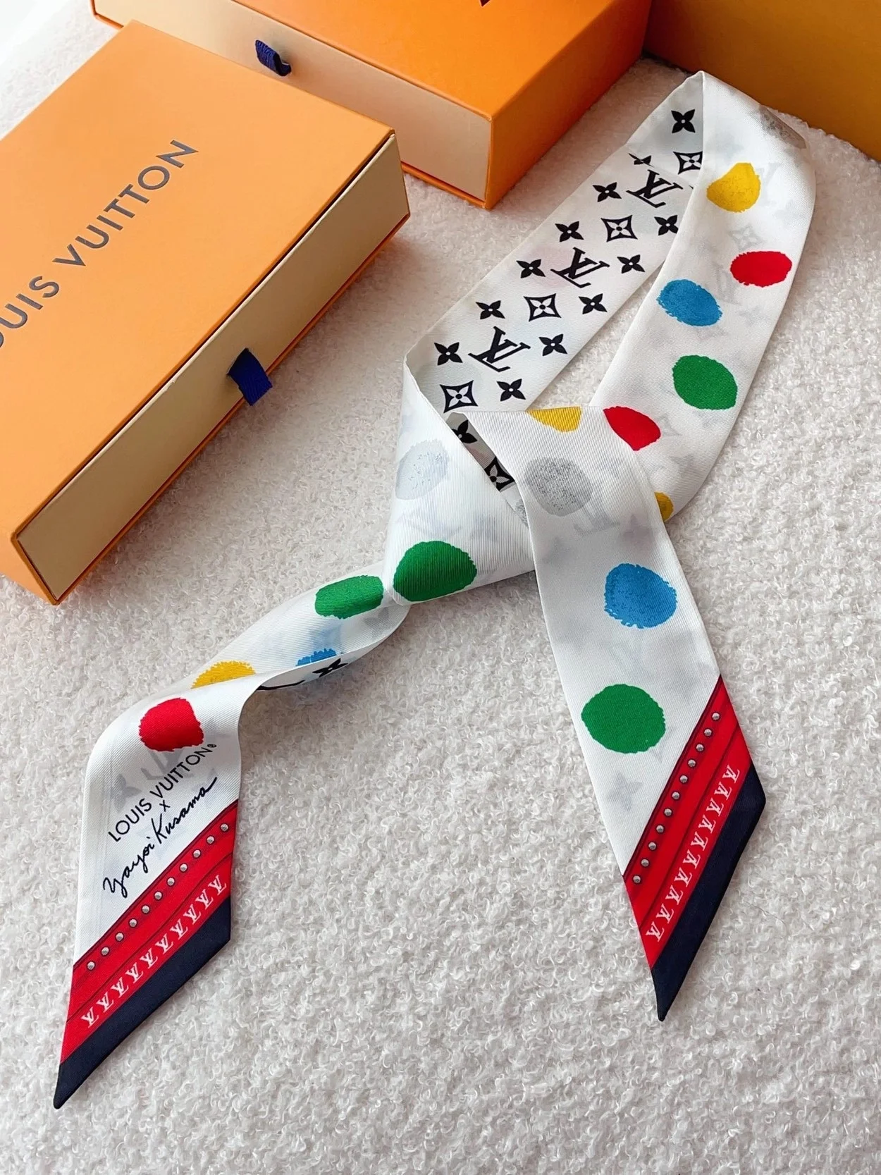 루이비통 페인티드 도트 모노그램 BB 방도 스카프 M78284