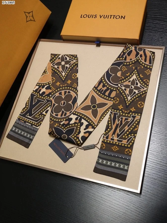 루이비통 월드 브라운 실크 스카프 M70853