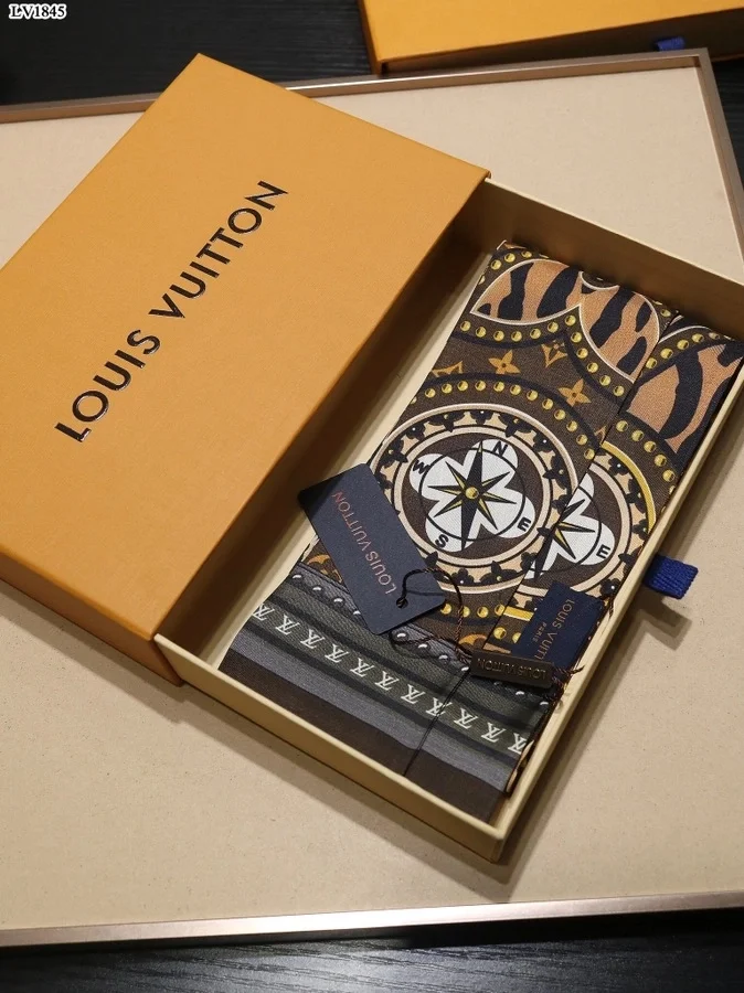 루이비통 월드 브라운 실크 스카프 M70853