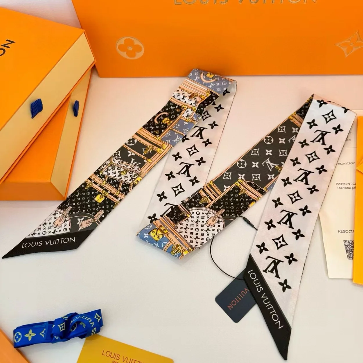 루이비통 블랙 렛츠고 BB 방도 스카프 M76442