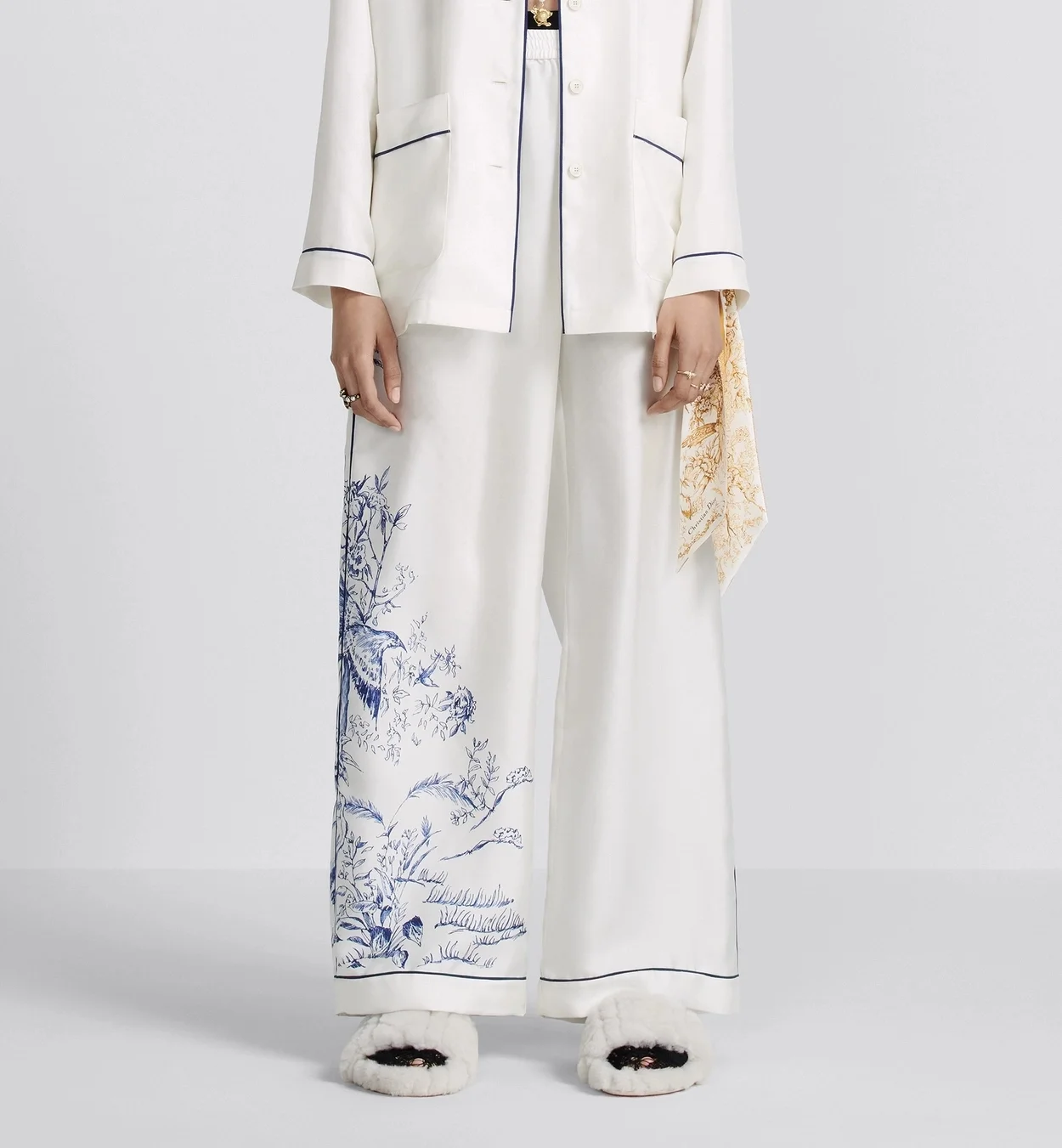 디올 화이트 앤 골드 톤 실크 트윌 미차 스카프