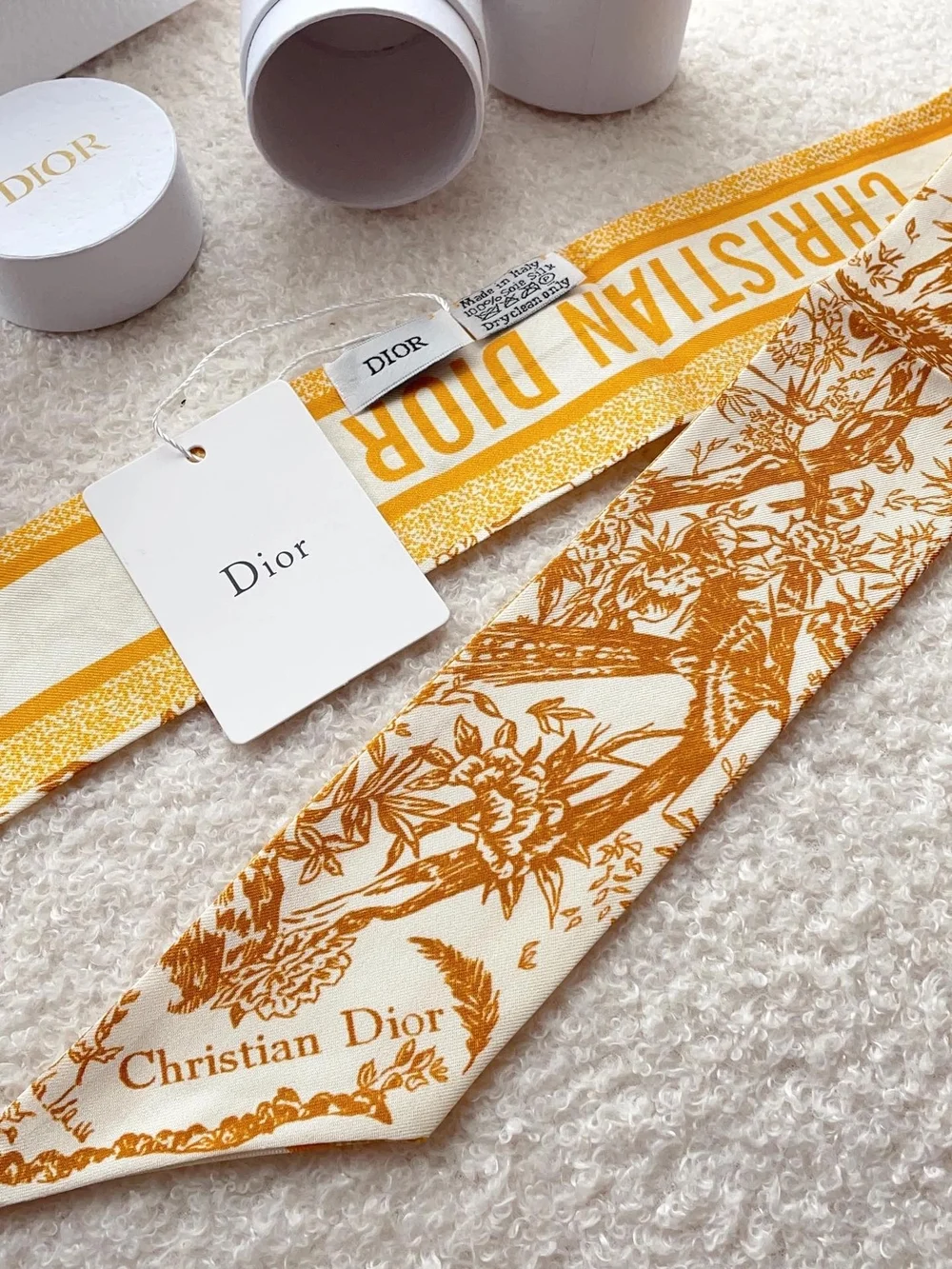 디올 화이트 앤 골드 톤 실크 트윌 미차 스카프