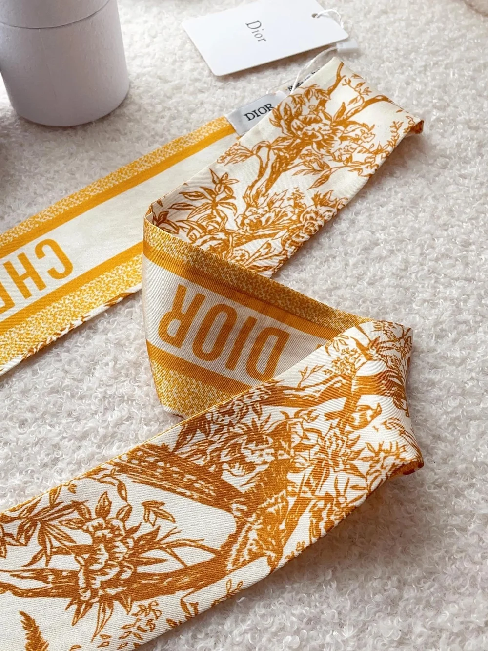 디올 화이트 앤 골드 톤 실크 트윌 미차 스카프