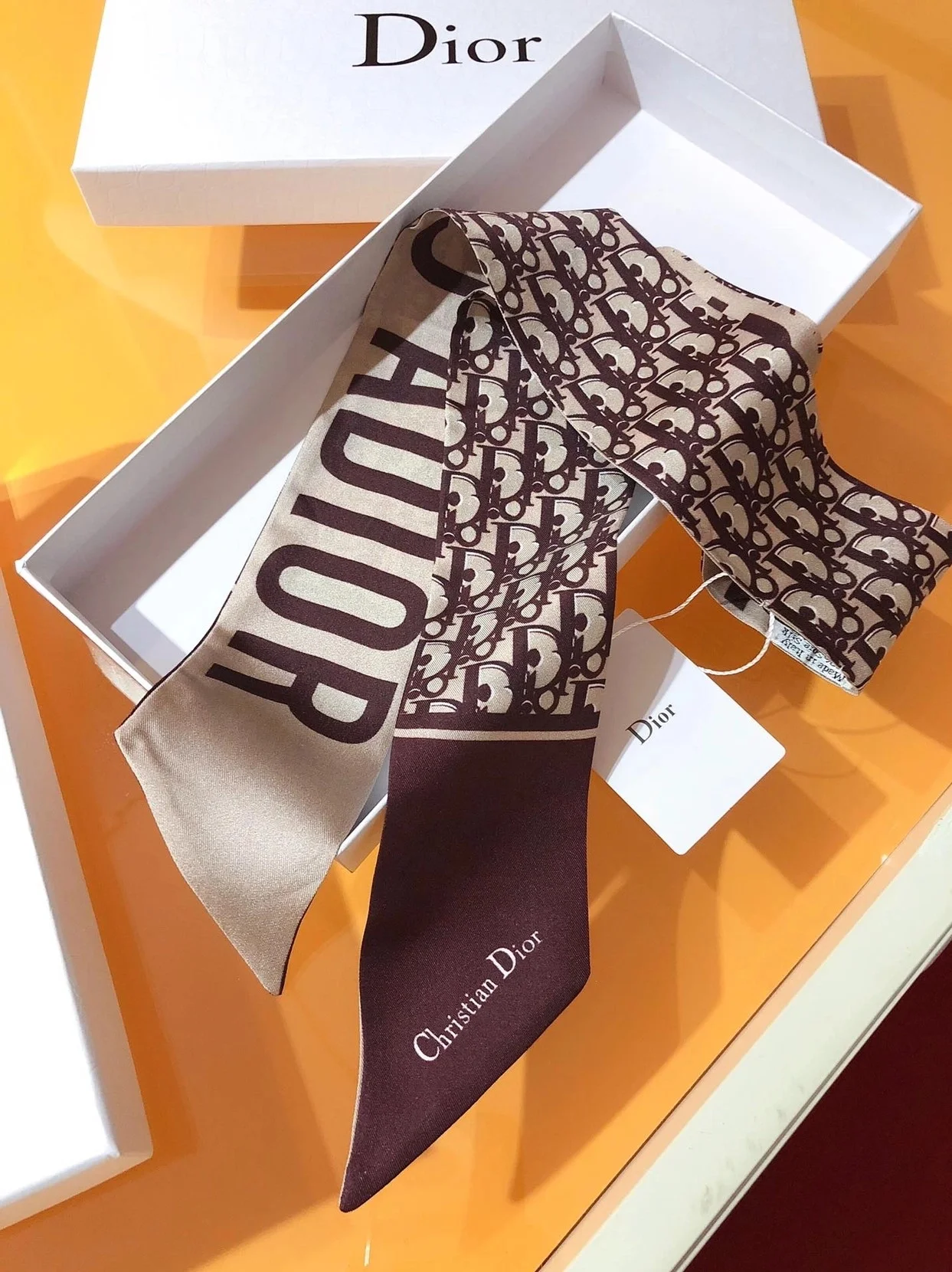 디올 오블리크 트윌리 버건디 미차 스카프