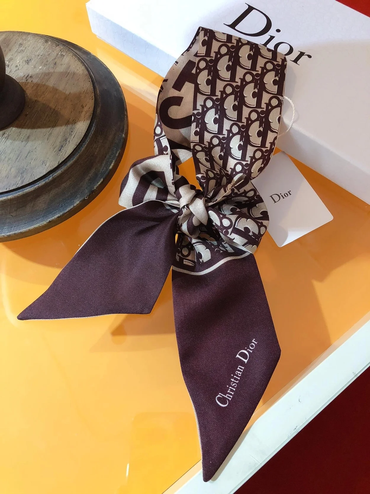 디올 오블리크 트윌리 버건디 미차 스카프