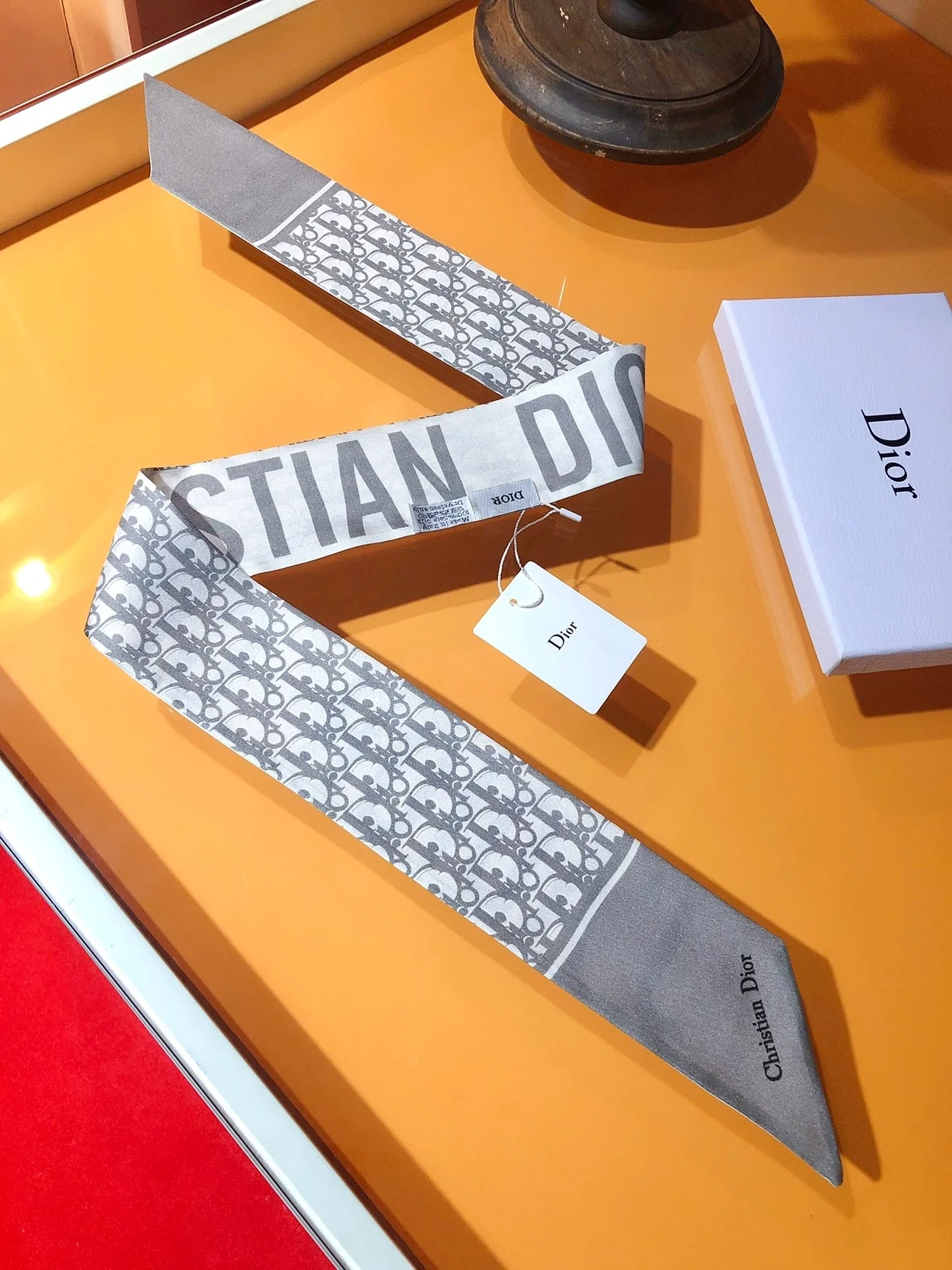 디올 오블리크 트윌리 그레이 미차 스카프