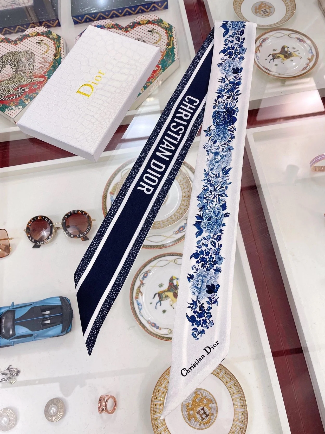 디올 아이보리 앤 블루 실크 트윌 미차 스카프