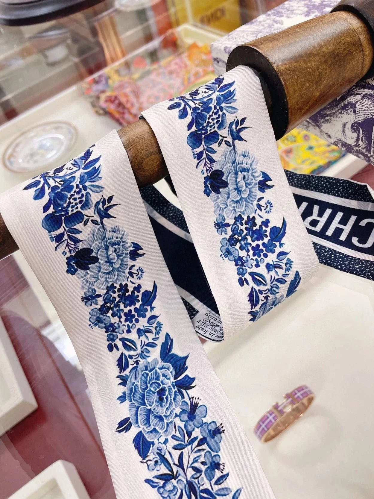 디올 아이보리 앤 블루 실크 트윌 미차 스카프