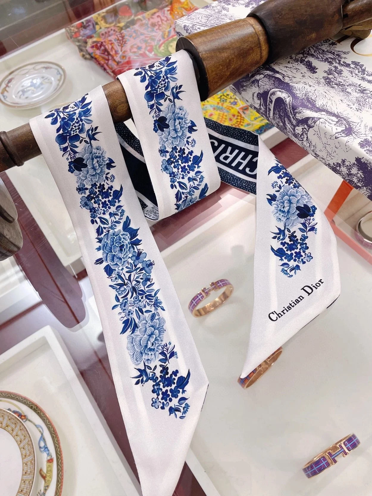 디올 아이보리 앤 블루 실크 트윌 미차 스카프