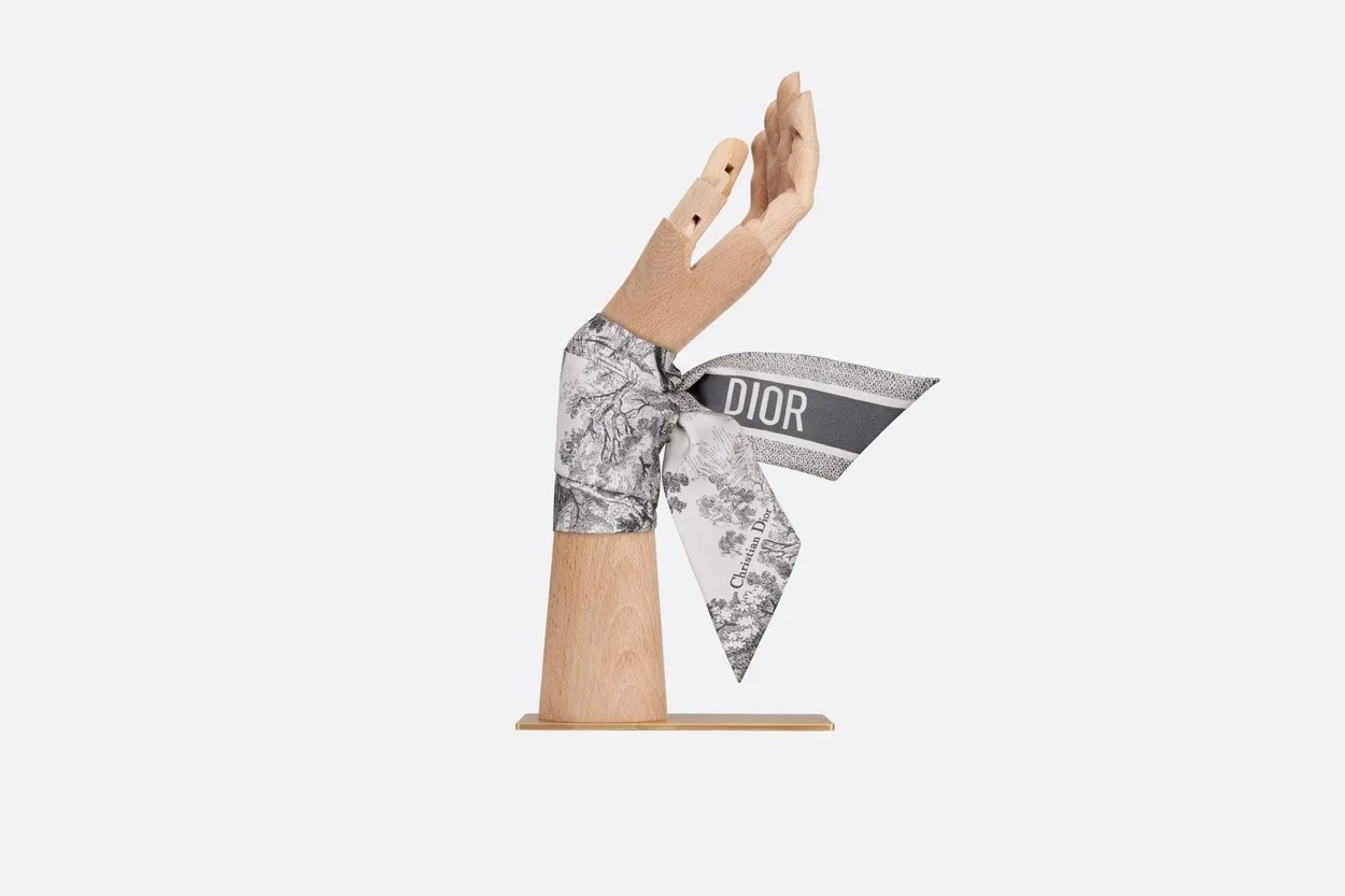 디올 아이보리 앤 그레이 실크 트윌 미차 스카프